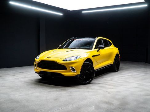 Used 2022 Aston Martin DBX AWD/4WD image 54