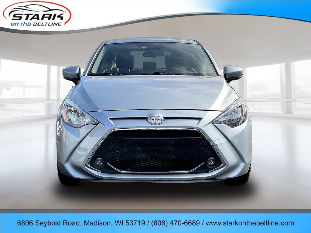 Used 2019 Toyota Yaris LE FWD image 2