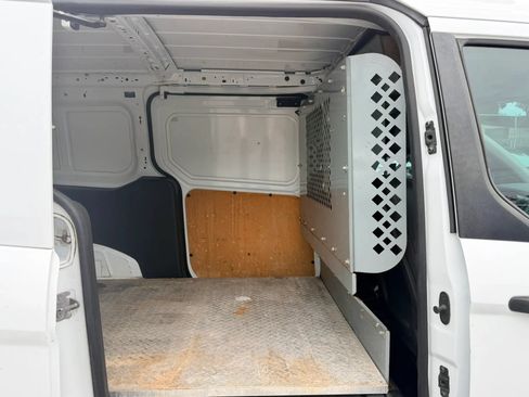 Used 2018 Ford Transit Connect XL FWD image 12