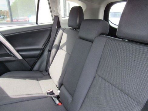 Used 2018 Toyota RAV4 XLE w/ Plus Extra Value Package AWD/4WD image 25