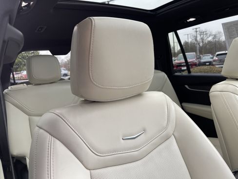 Used 2023 Cadillac XT6 Sport image 40