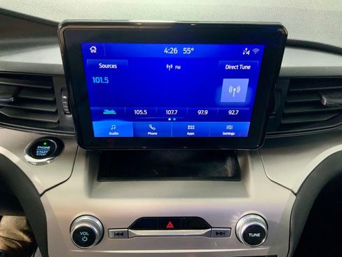 Used 2021 Ford Explorer XLT w/ Class III Trailer Tow Package AWD/4WD image 24