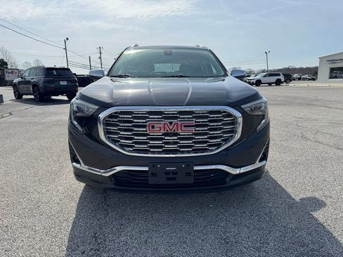 Used 2018 GMC Terrain Denali w/ Advanced Safety Package image 11