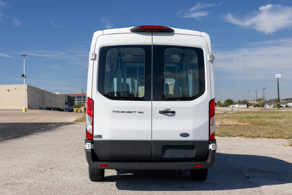 Used 2018 Ford Transit 150 XL RWD image 6