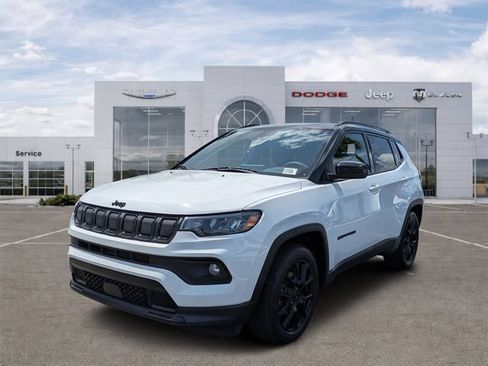 Certified 2022 Jeep Compass Latitude FWD image 5