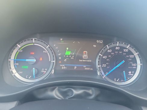 Used 2022 Toyota Highlander XLE image 45