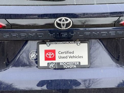 Certified 2025 Toyota Grand Highlander XLE image 44