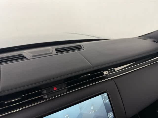 New 2026 Land Rover Range Rover Long Wheel Base SV AWD/4WD image 31