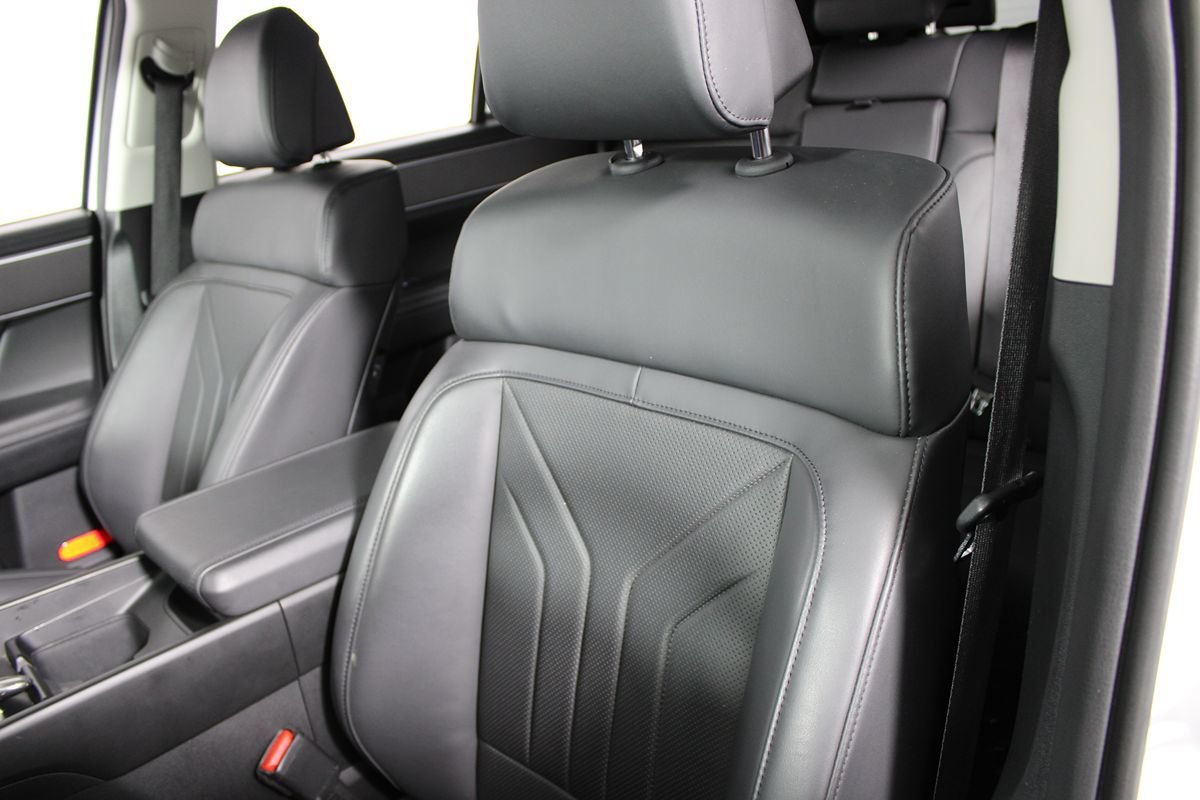 Used 2026 Hyundai Santa Fe SEL FWD image 8