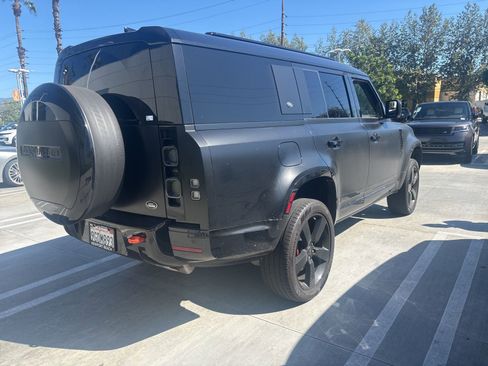 Used 2023 Land Rover Defender 130 X image 3