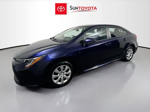 Used 2023 Toyota Corolla LE image 9