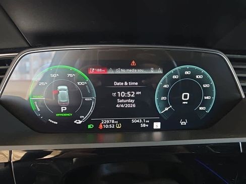 Used 2023 Audi e-tron Chronos w/ Chronos Package image 12