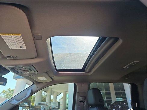 New 2026 GMC Sierra 1500 SLT image 19