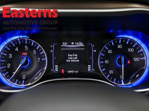 Used 2023 Chrysler Voyager LX image 18