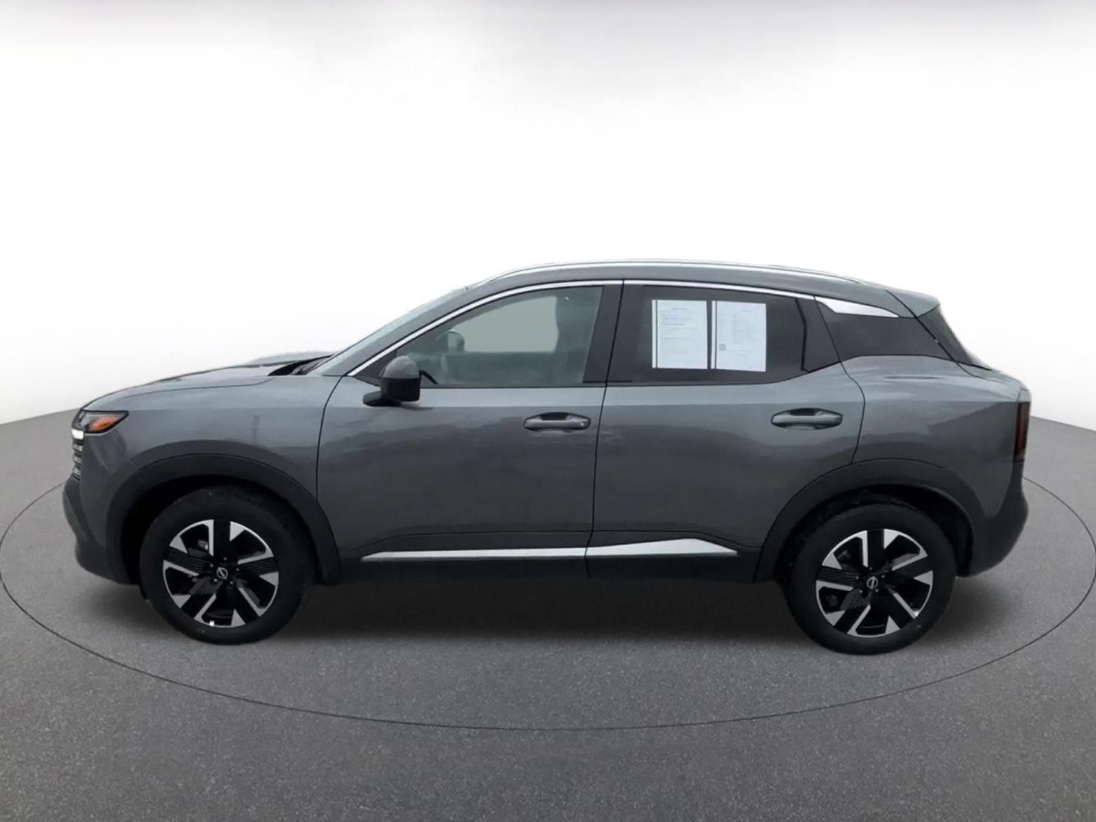 Used 2026 Nissan Kicks SV w/ Cold Weather Package AWD/4WD image 8