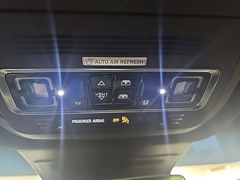 Used 2024 Lincoln Nautilus Reserve w/ Equipment Group 202A AWD/4WD image 31
