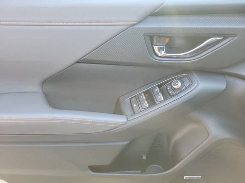 Certified 2025 Subaru Crosstrek 2.5i Limited w/ Crosstrek Mirror Package image 22