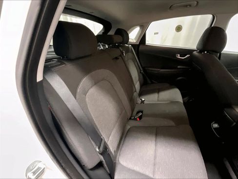 Used 2023 Hyundai Kona SE w/ Cargo Package image 16