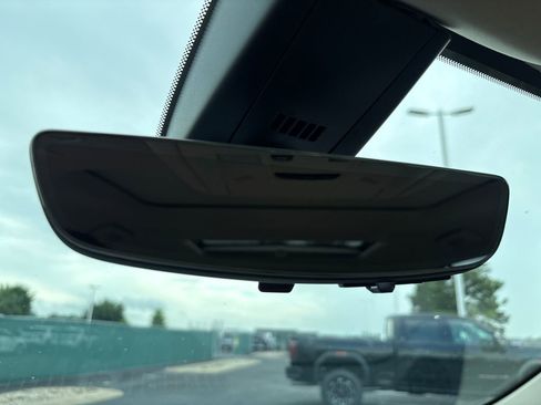 Used 2020 GMC Acadia Denali w/ Technology Package FWD image 39