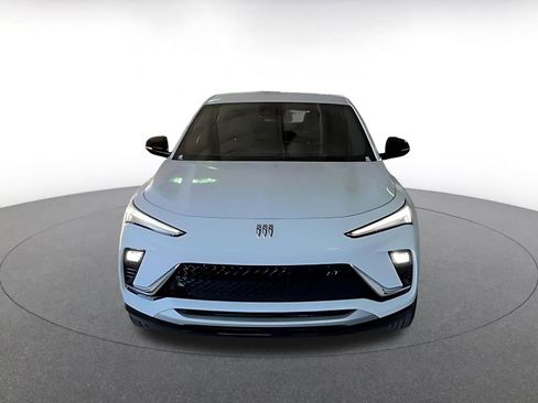 Used 2025 Buick Envista Sport Touring image 5