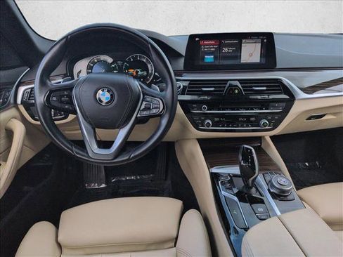 Used 2019 BMW 530i image 25