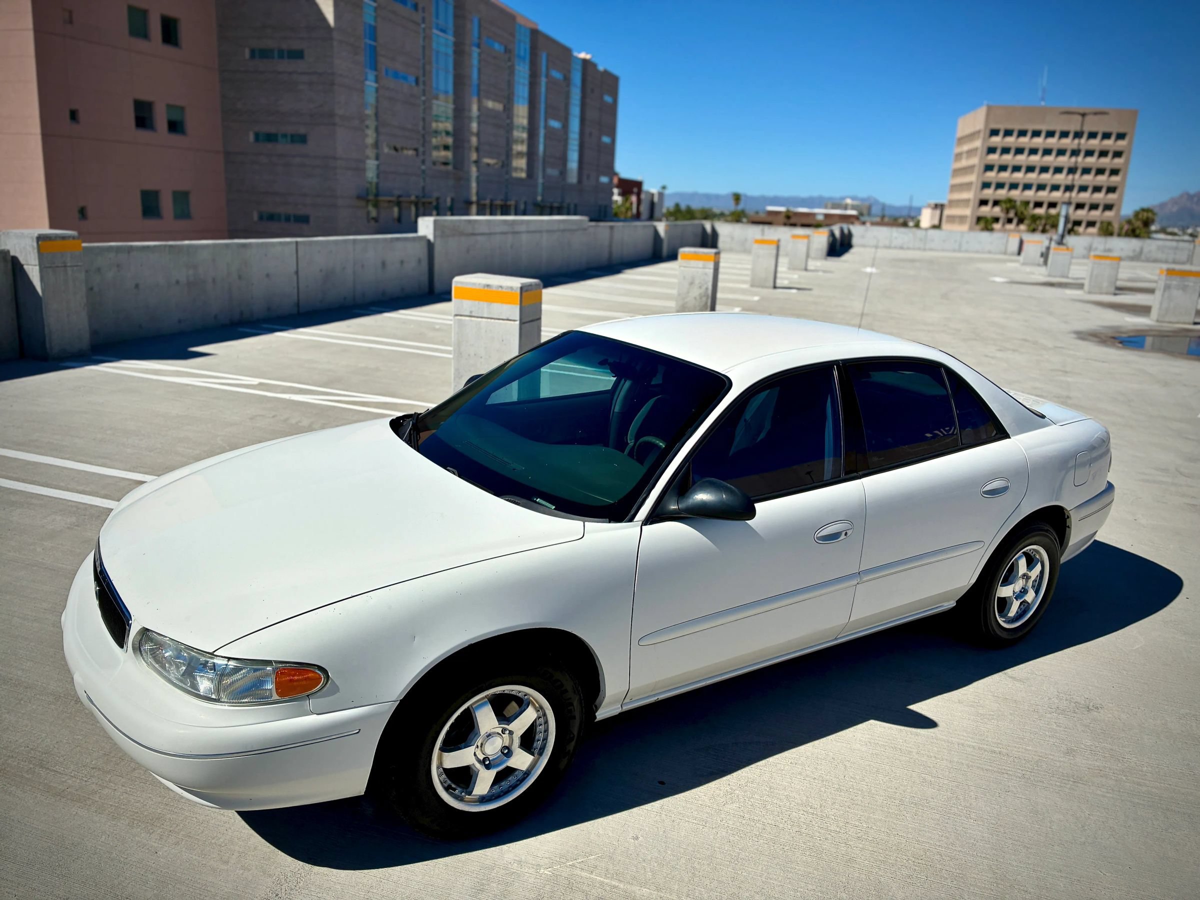 Used 2003 Buick Century Custom FWD image 3