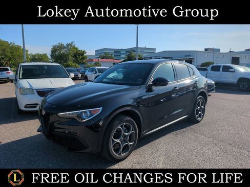 Used 2023 Alfa Romeo Stelvio Sprint RWD image 1