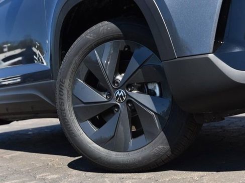 New 2026 Volkswagen Taos S image 3