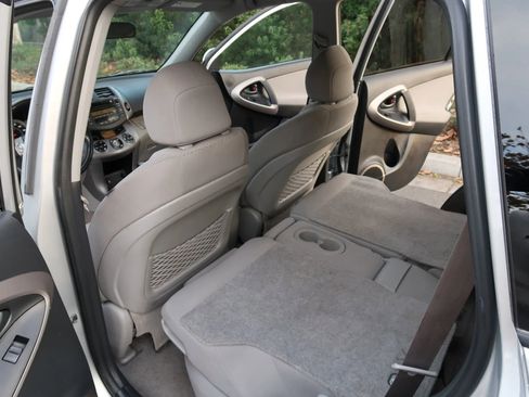 Used 2008 Toyota RAV4 Limited image 22