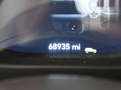 Used 2021 Jeep Wrangler Unlimited Sport w/ Sun And Sound Package AWD/4WD image 18