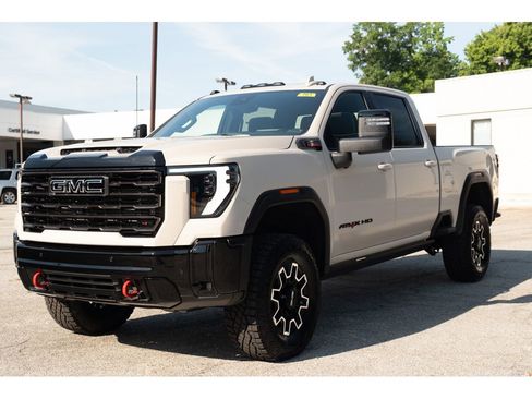 New 2026 GMC Sierra 2500 AT4X w/ LPO, Black Badging Package AWD/4WD image 5