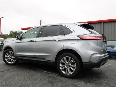 Used 2022 Ford Edge Titanium AWD/4WD image 7