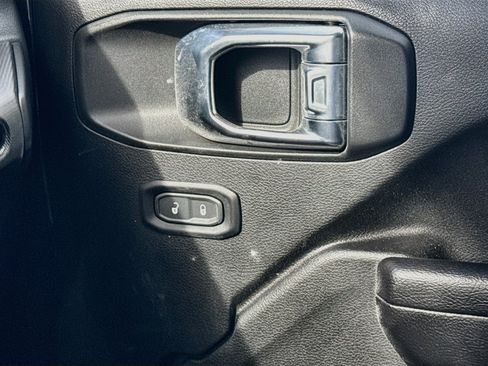 Used 2023 Jeep Wrangler Unlimited w/ Sun & Screen Package AWD/4WD image 22