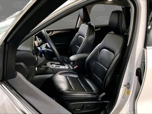 Used 2021 Ford Escape Titanium AWD/4WD image 13