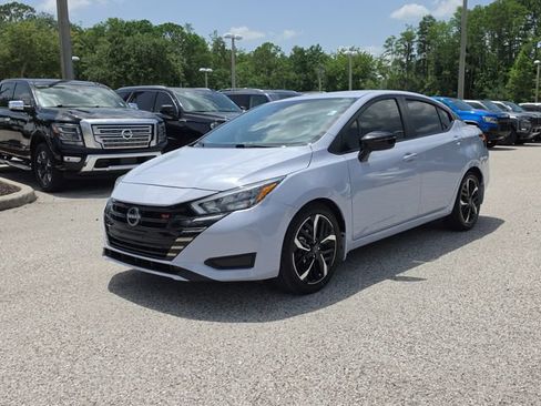 Certified 2023 Nissan Versa SR w/ Trunk Package FWD image 4