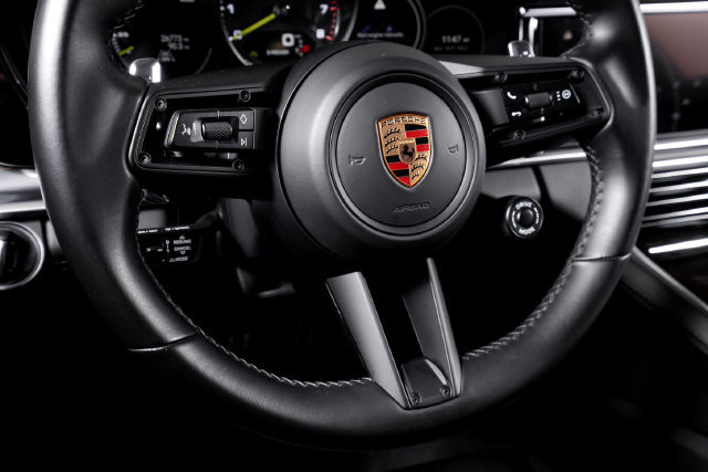 Used 2023 Porsche Panamera 4S w/ Premium Package AWD/4WD image 35