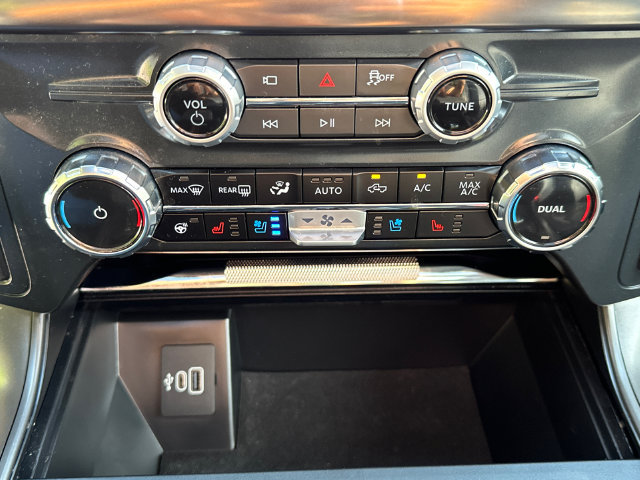 Certified 2025 Ford F150 Lariat AWD/4WD image 36