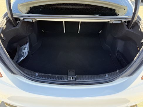 Used 2021 Mercedes-Benz C 300 Sedan image 31