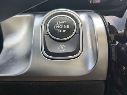 Used 2021 Mercedes-Benz GLB 250 w/ Premium Package image 15