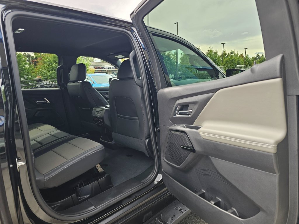Used 2026 Chevrolet Silverado EV Trail Boss AWD/4WD image 15