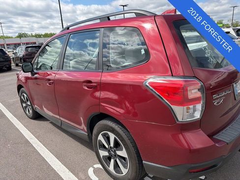 Used 2018 Subaru Forester 2.5i w/ Alloy Wheel Package AWD/4WD image 4