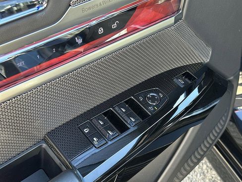 Used 2024 BMW 740i RWD image 23