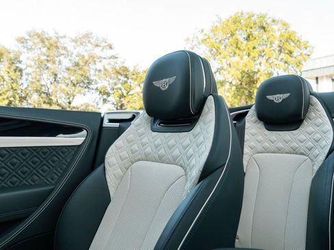 Used 2022 Bentley Continental GT Speed image 19