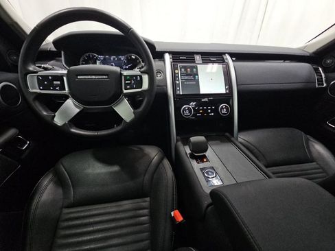 Used 2023 Land Rover Discovery S AWD/4WD image 6