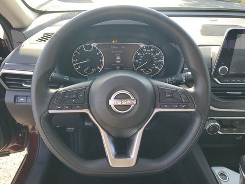 Certified 2024 Nissan Altima 2.5 SV image 16