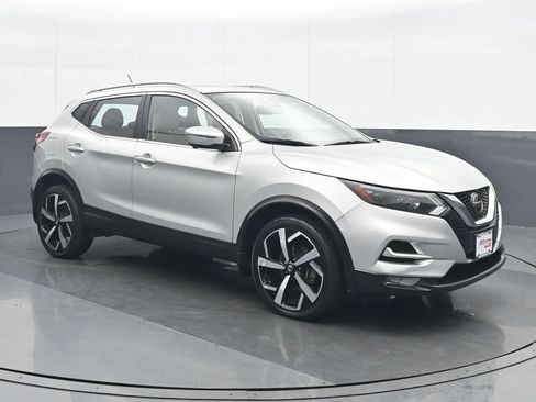 Used 2021 Nissan Rogue Sport SL w/ Premium Package AWD/4WD image 9