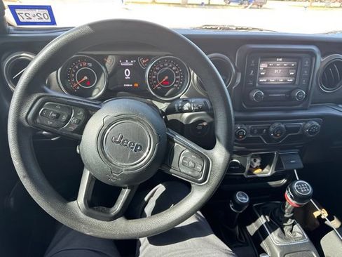 Used 2019 Jeep Wrangler Unlimited Sport AWD/4WD image 9