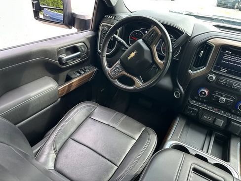 Used 2022 Chevrolet Silverado 2500 High Country AWD/4WD image 22