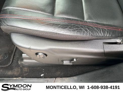 Used 2024 Dodge Durango GT image 16