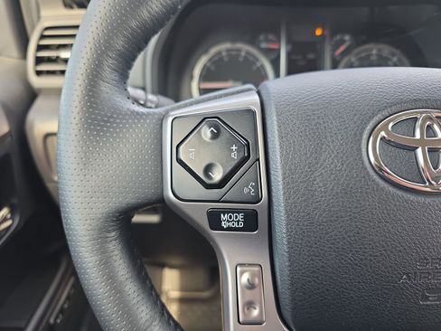 Used 2024 Toyota 4Runner Limited image 16